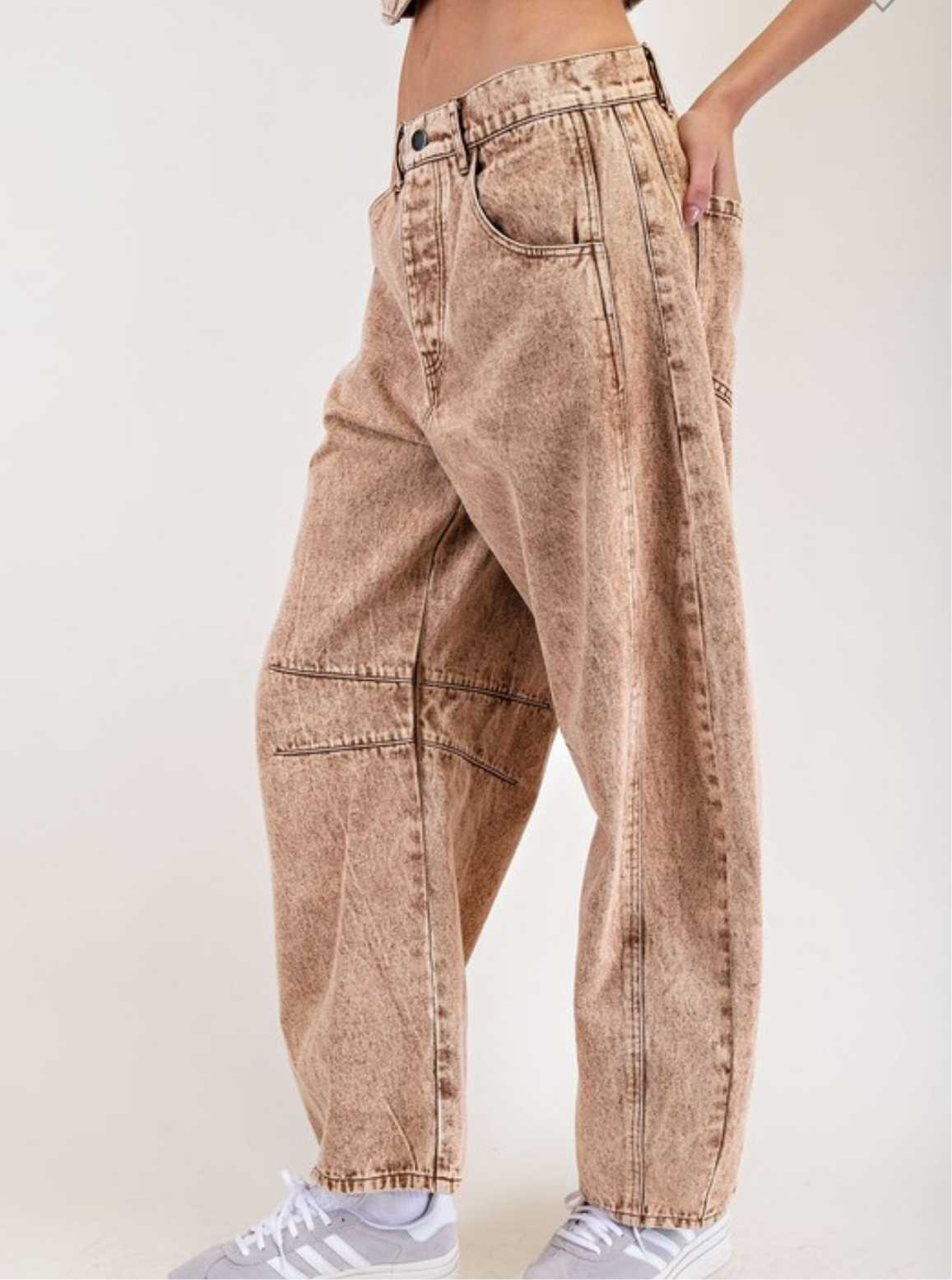 Distressed Barrel Jean Hazelnut