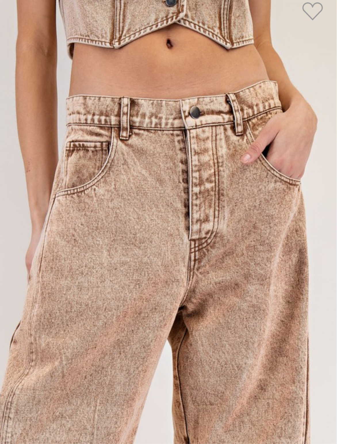 Distressed Barrel Jean Hazelnut