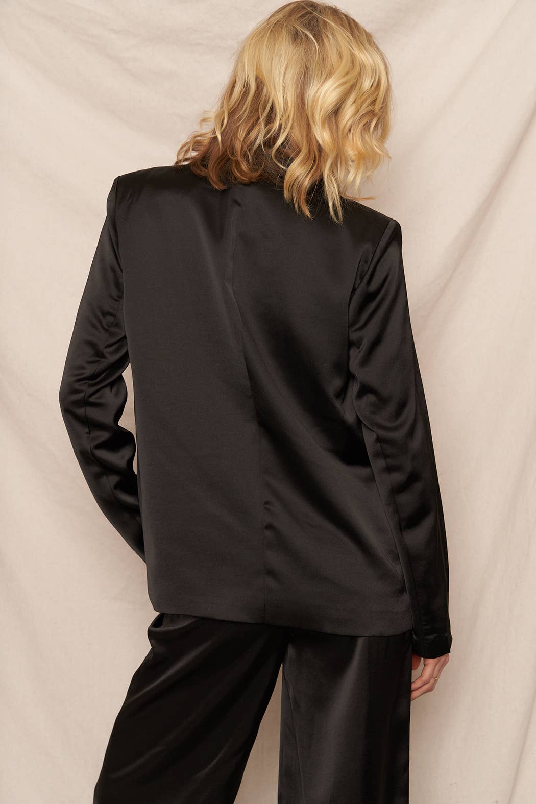 Satin Blazer : Black