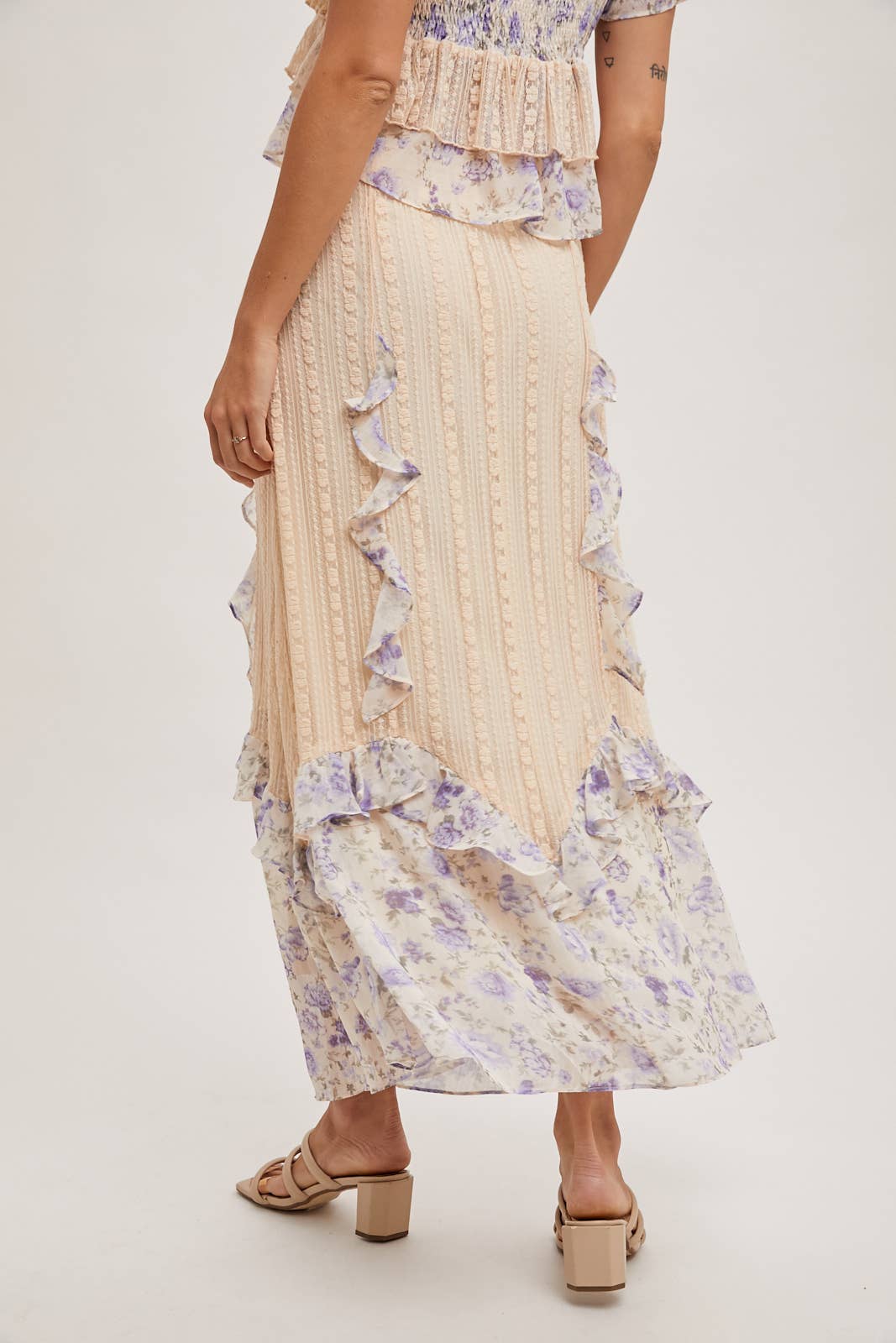 FLORAL PRINT TRIMMED MAXI LACE SKIRT WITH LINING