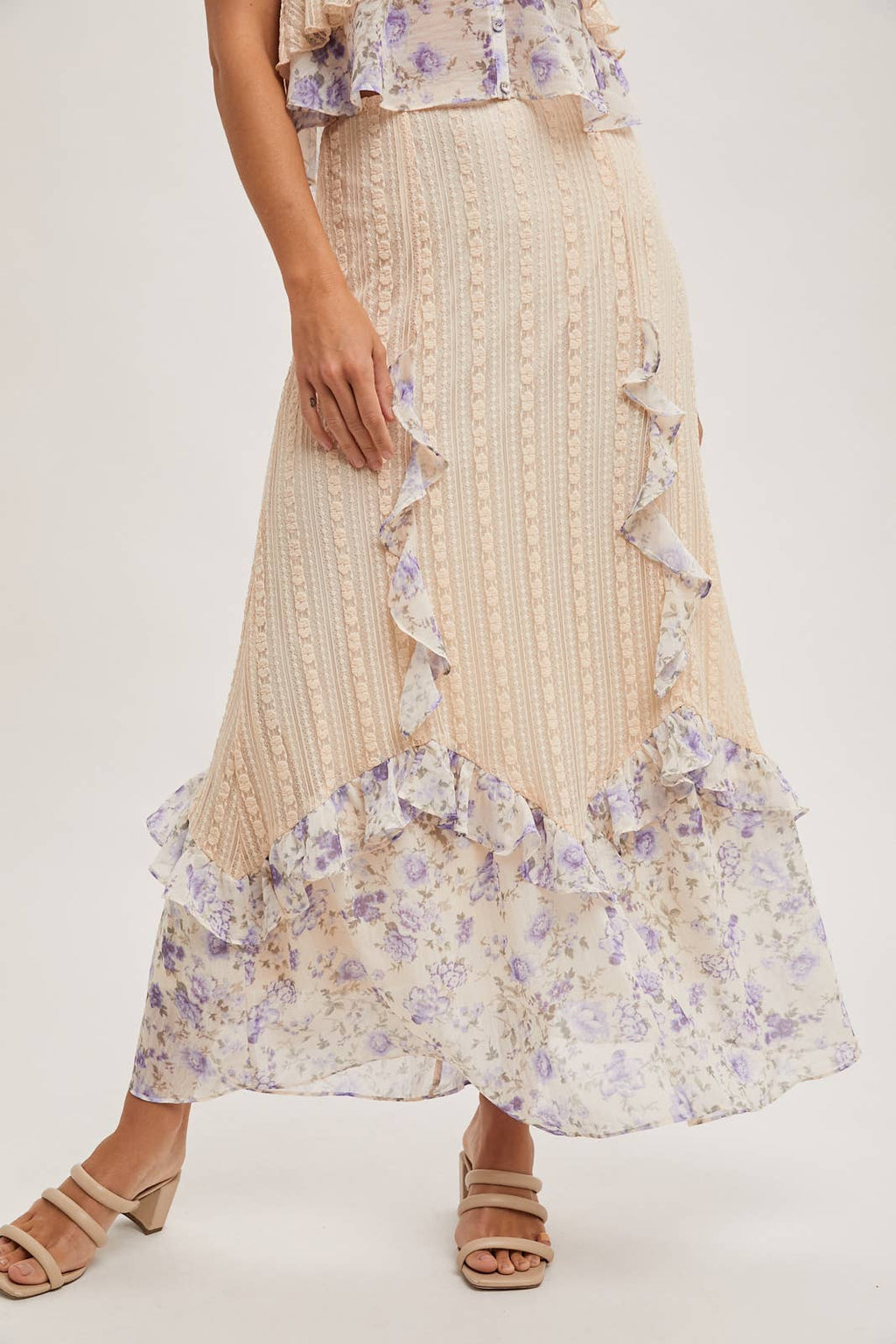 FLORAL PRINT TRIMMED MAXI LACE SKIRT WITH LINING