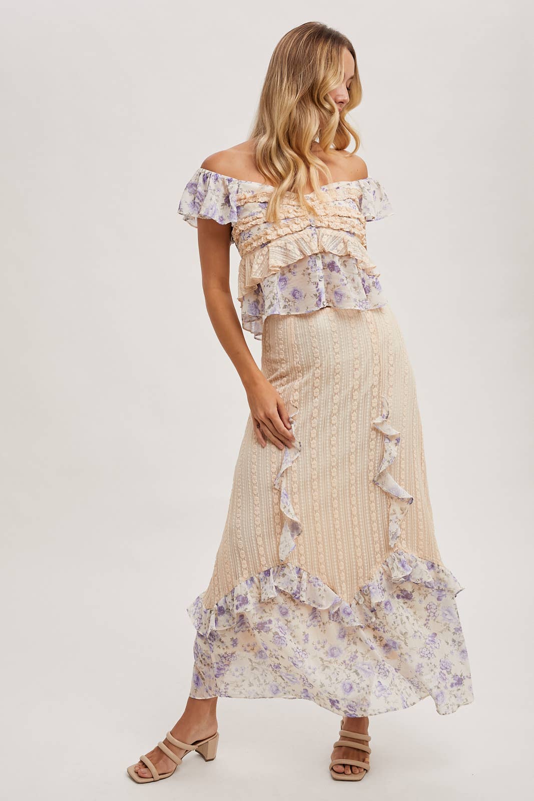 FLORAL PRINT TRIMMED MAXI LACE SKIRT WITH LINING
