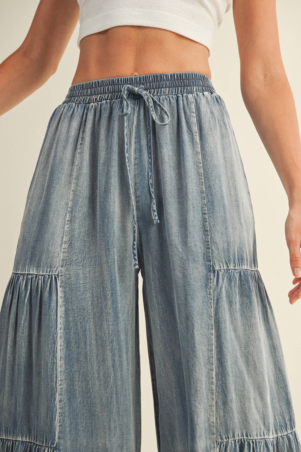 RUFFLED WASHED DENIM WIDE PANTS