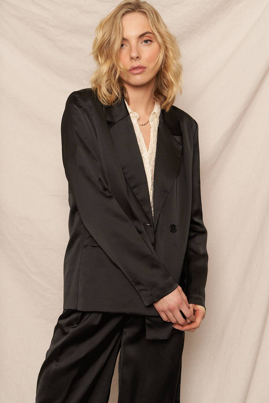 Satin Blazer : Black