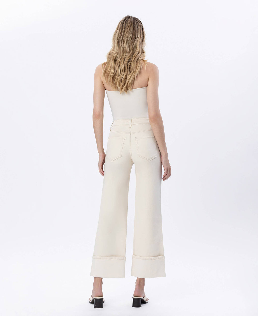 SUPER HIGH RISE CUFFED Jeans