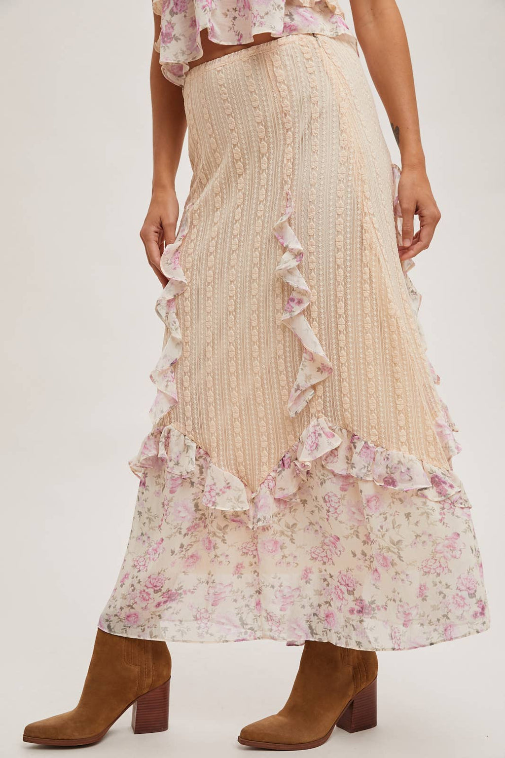 FLORAL PRINT TRIMMED MAXI LACE SKIRT WITH LINING