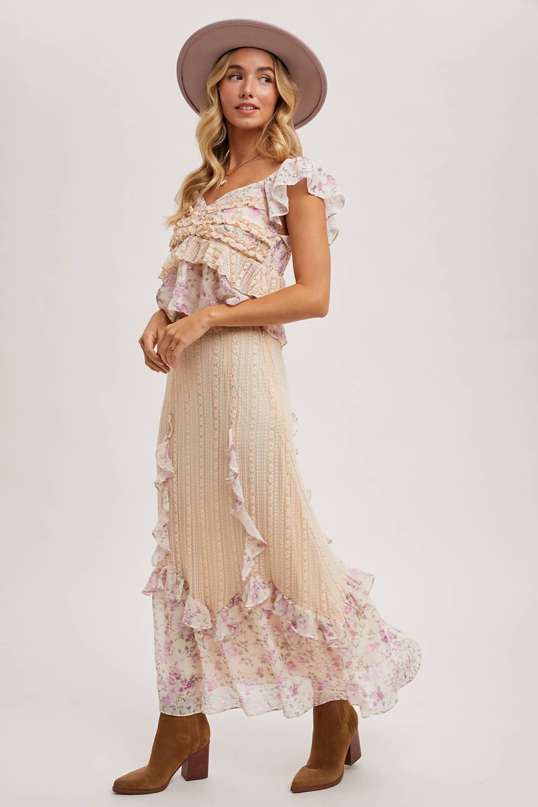 FLORAL PRINT TRIMMED MAXI LACE SKIRT WITH LINING