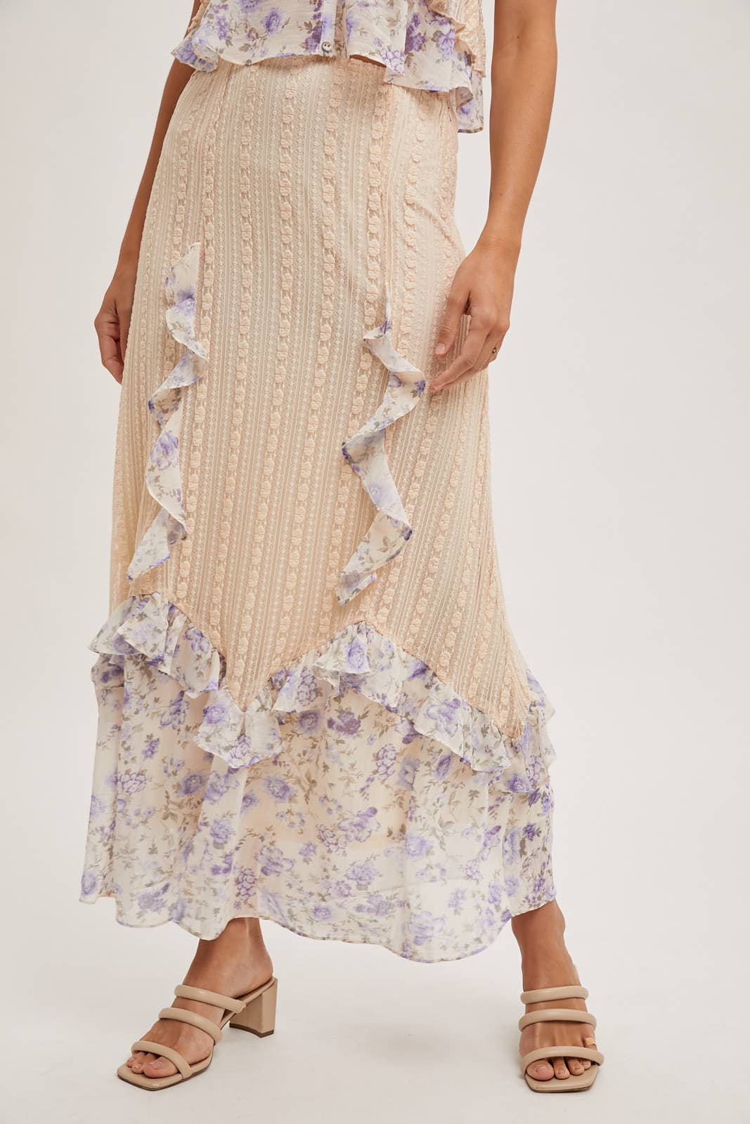 FLORAL PRINT TRIMMED MAXI LACE SKIRT WITH LINING