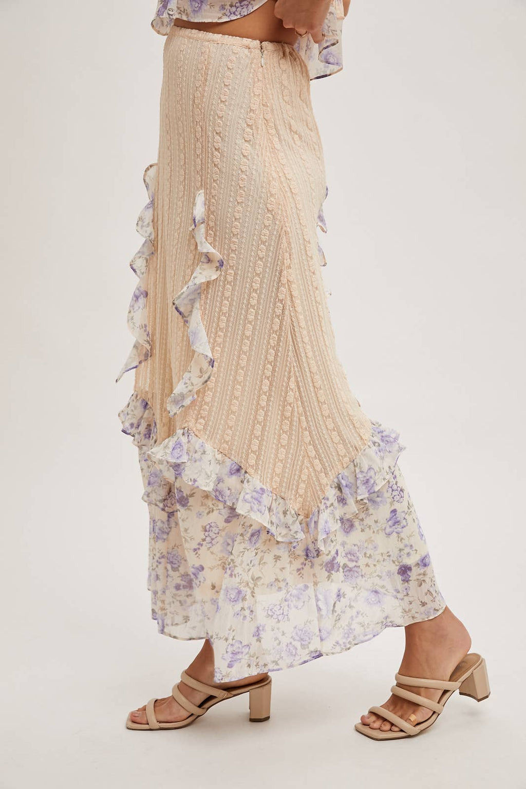 FLORAL PRINT TRIMMED MAXI LACE SKIRT WITH LINING