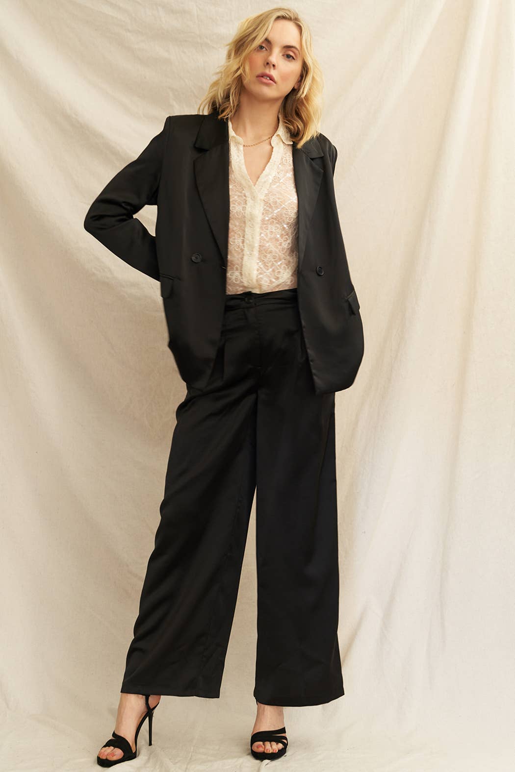 Satin Blazer : Black