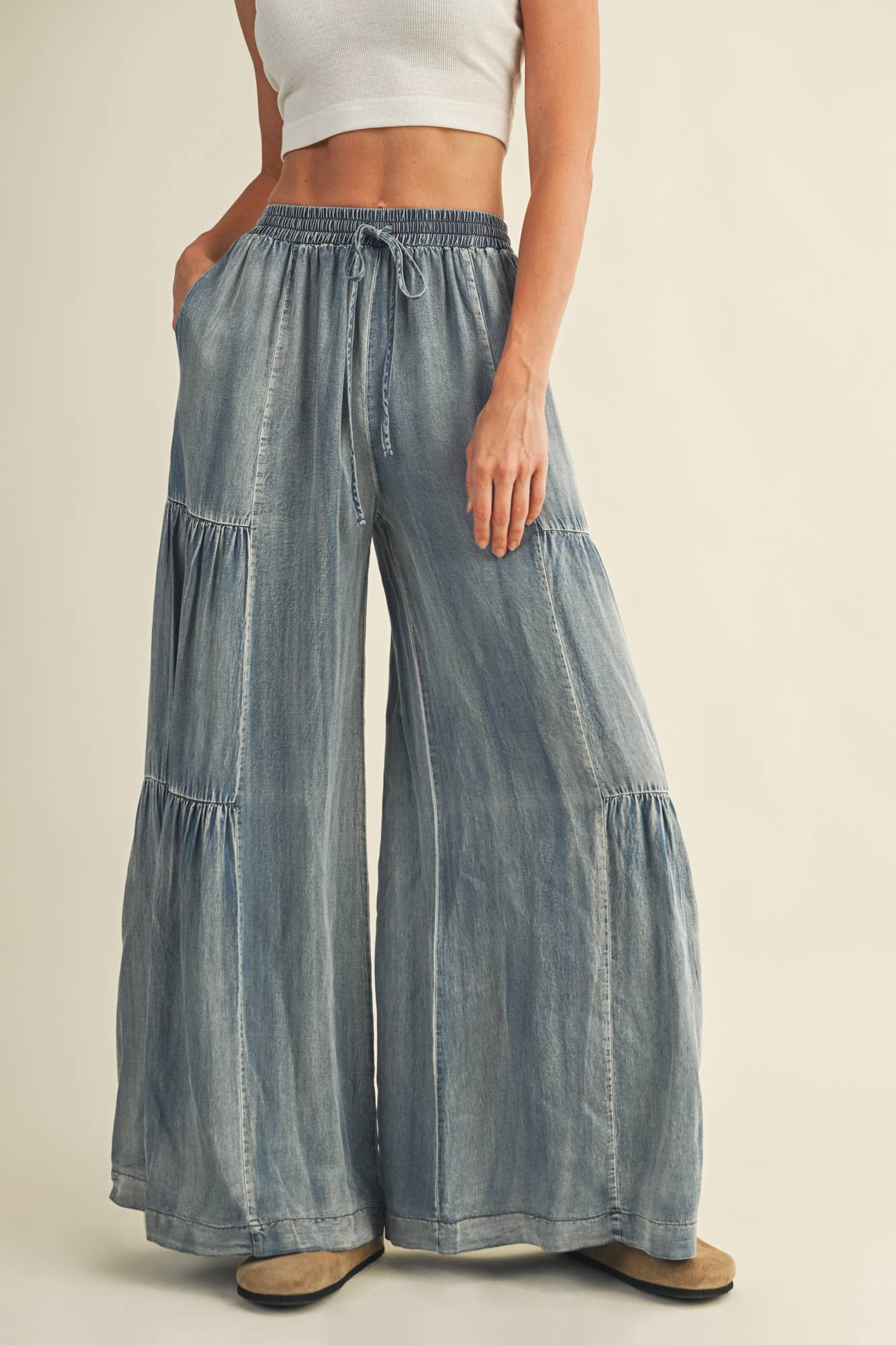 RUFFLED WASHED DENIM WIDE PANTS